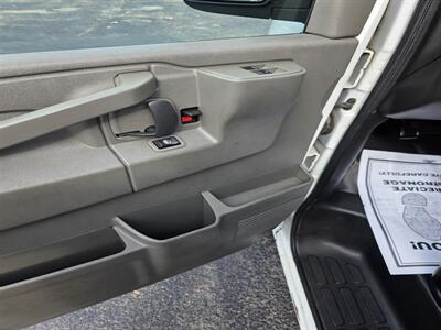 2019 Chevrolet Express 3500 - Photo 12 - Downers Grove, IL 60515