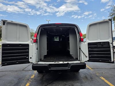 2019 Chevrolet Express 3500 - Photo 19 - Downers Grove, IL 60515