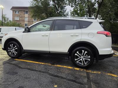 2016 Toyota RAV4 LE - Photo 9 - Downers Grove, IL 60515