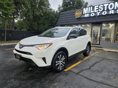2016 Toyota RAV4 LE - Photo 2 - Downers Grove, IL 60515