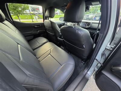2022 Toyota Tacoma SR V6 - Photo 11 - Downers Grove, IL 60515