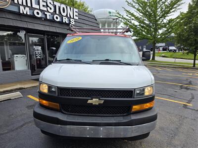 2020 Chevrolet Express 3500 - Photo 2 - Downers Grove, IL 60515
