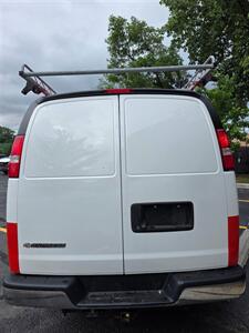 2020 Chevrolet Express 3500 - Photo 6 - Downers Grove, IL 60515