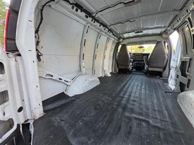 2020 Chevrolet Express 2500   - Photo 22 - Downers Grove, IL 60515