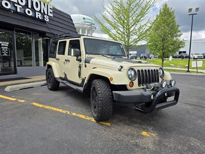 2012 Jeep Wrangler Unlimited Sahara   - Photo 7 - Downers Grove, IL 60515