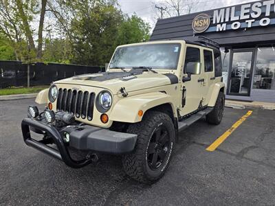 2012 Jeep Wrangler Unlimited Sahara   - Photo 12 - Downers Grove, IL 60515