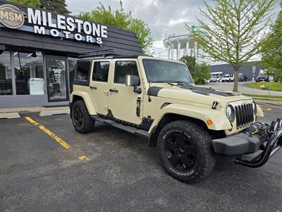 2012 Jeep Wrangler Unlimited Sahara   - Photo 13 - Downers Grove, IL 60515