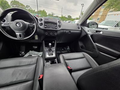 2014 Volkswagen Tiguan S 4Motion - Photo 28 - Downers Grove, IL 60515