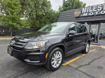 2014 Volkswagen Tiguan S 4Motion - Photo 2 - Downers Grove, IL 60515