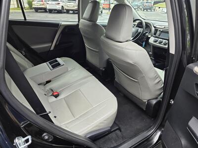 2015 Toyota RAV4 LE - Photo 11 - Downers Grove, IL 60515