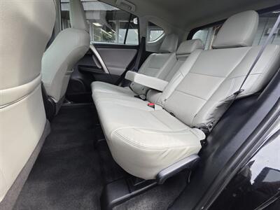 2015 Toyota RAV4 LE - Photo 10 - Downers Grove, IL 60515