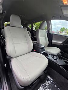 2015 Toyota RAV4 LE - Photo 13 - Downers Grove, IL 60515
