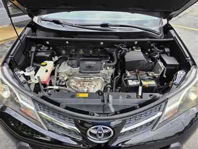 2015 Toyota RAV4 LE - Photo 19 - Downers Grove, IL 60515