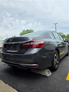 2017 Honda Accord LX   - Photo 12 - Downers Grove, IL 60515