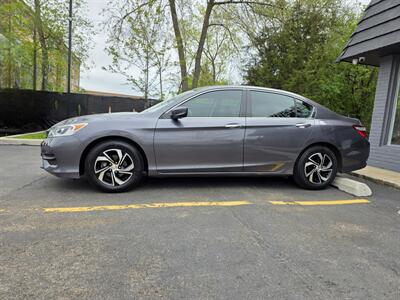 2017 Honda Accord LX   - Photo 14 - Downers Grove, IL 60515
