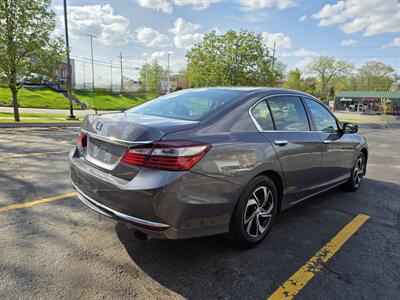 2017 Honda Accord LX   - Photo 5 - Downers Grove, IL 60515