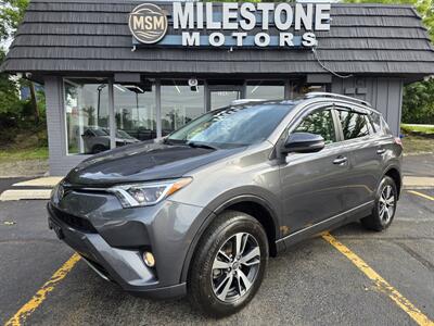 2017 Toyota RAV4 XLE - Photo 9 - Downers Grove, IL 60515