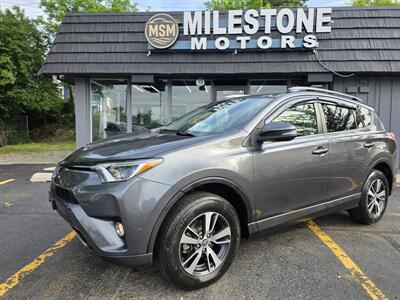 2017 Toyota RAV4 XLE - Photo 1 - Downers Grove, IL 60515