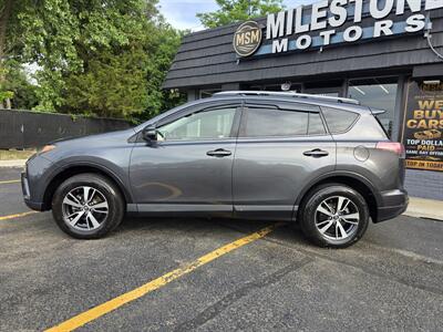 2017 Toyota RAV4 XLE - Photo 8 - Downers Grove, IL 60515
