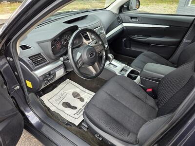 2011 Subaru Outback 2.5i Premium - Photo 9 - Downers Grove, IL 60515