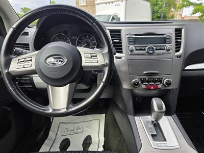 2011 Subaru Outback 2.5i Premium - Photo 17 - Downers Grove, IL 60515