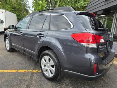 2011 Subaru Outback 2.5i Premium - Photo 7 - Downers Grove, IL 60515