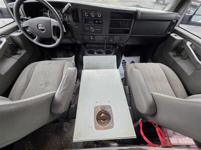 2017 GMC Savana 3500   - Photo 19 - Downers Grove, IL 60515