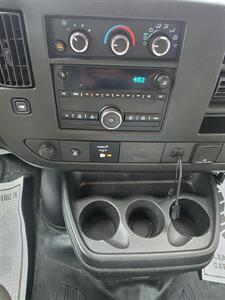 2017 GMC Savana 3500   - Photo 16 - Downers Grove, IL 60515