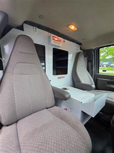 2017 GMC Savana 3500   - Photo 22 - Downers Grove, IL 60515