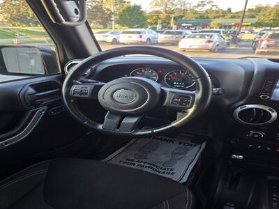 2015 Jeep Wrangler Unlimited Sahara - Photo 21 - Downers Grove, IL 60515