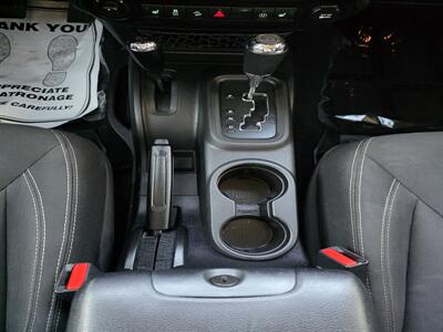 2015 Jeep Wrangler Unlimited Sahara - Photo 19 - Downers Grove, IL 60515
