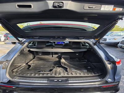 2025 Toyota Crown Signia XLE   - Photo 44 - Downers Grove, IL 60515
