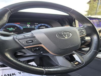 2025 Toyota Crown Signia XLE   - Photo 28 - Downers Grove, IL 60515
