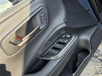2025 Toyota Crown Signia XLE   - Photo 26 - Downers Grove, IL 60515