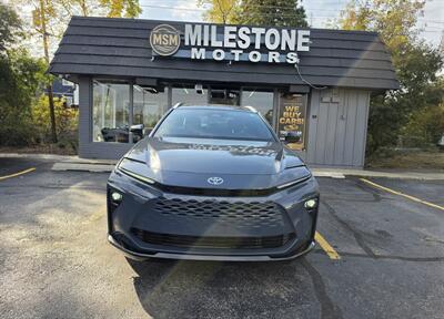 2025 Toyota Crown Signia XLE   - Photo 3 - Downers Grove, IL 60515