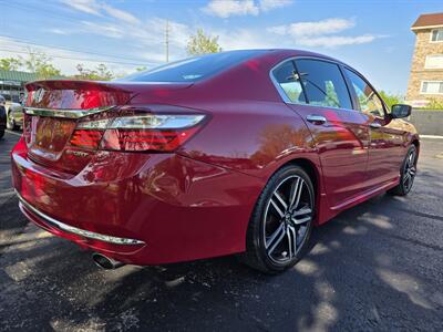 2016 Honda Accord Sport   - Photo 5 - Downers Grove, IL 60515