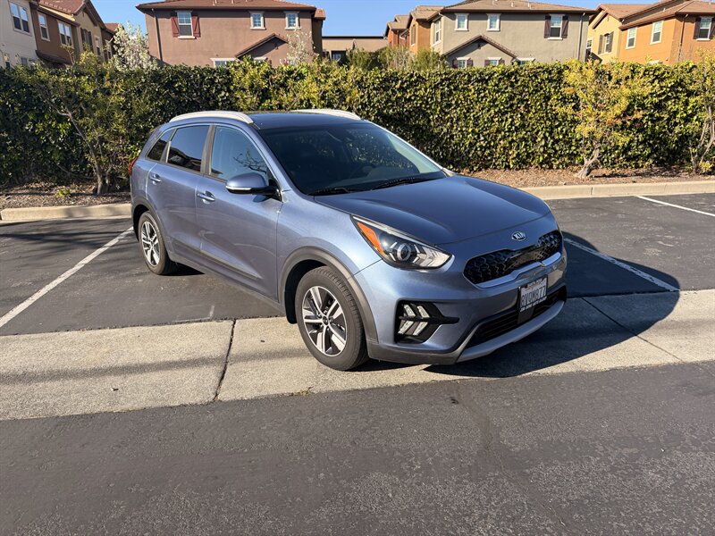 2020 Kia Niro EX Premium   - Photo 1 - Santa Clara, CA 95051