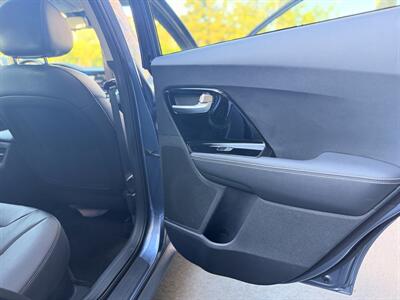 2020 Kia Niro EX Premium   - Photo 12 - Santa Clara, CA 95051