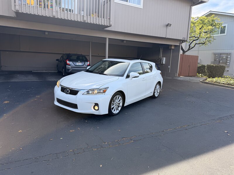 2013 Lexus CT 200h  