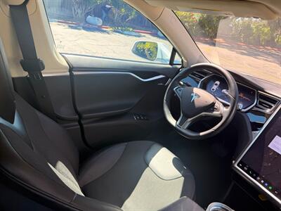 2014 Tesla Model S 60   - Photo 7 - Santa Clara, CA 95051