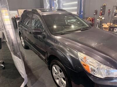 2012 Subaru Outback 2.5i Limited   - Photo 2 - Santa Clara, CA 95051