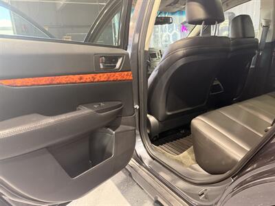 2012 Subaru Outback 2.5i Limited   - Photo 10 - Santa Clara, CA 95051