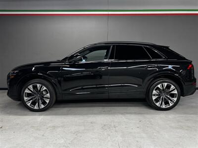 2025 Audi Q8 quattro Premium 55 TFSI   - Photo 2 - San Diego, CA 92121