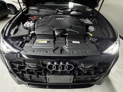 2025 Audi Q8 quattro Premium 55 TFSI   - Photo 8 - San Diego, CA 92121