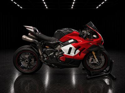 2024 Ducati Panigale V4 R