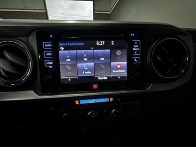2018 Toyota Tacoma Limited   - Photo 25 - San Diego, CA 92121