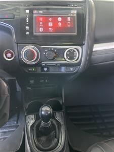 2015 Honda Fit EX - Photo 15 - Albuquerque, NM 87123-3801