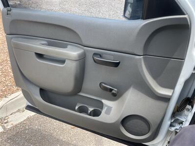 2013 Chevrolet Silverado 3500HD CC Work Truck - Photo 9 - Albuquerque, NM 87123-3801