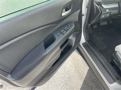 2015 Honda CR-V LX - Photo 6 - Albuquerque, NM 87123-3801