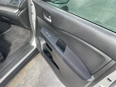2015 Honda CR-V LX - Photo 12 - Albuquerque, NM 87123-3801